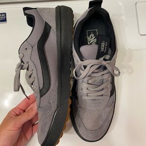 Vans Men's Black and Gray Sneakers